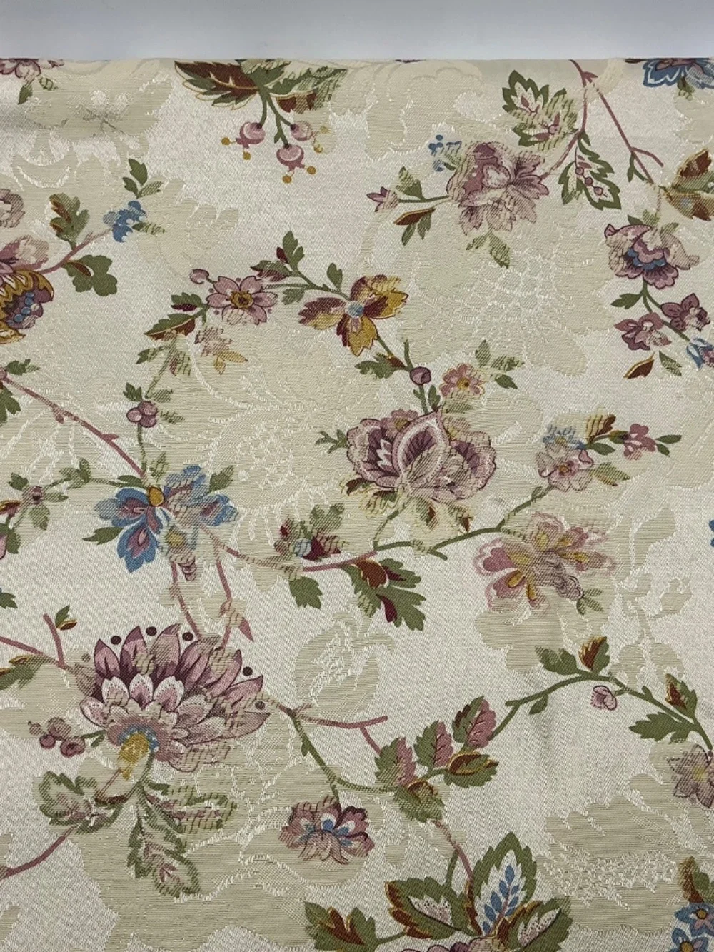 Wedgwood England 1759 Table Runner